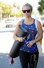 KALEY CUOCO Leaves Yoga Class in Sherman Oaks 2909
