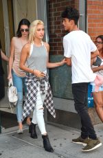 KENDALL JENNER and HAILEY BALDWIN Leaves an Apartment in New York