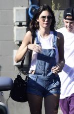 KENDALL JENNER Leaves Joan