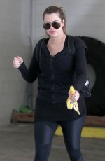KHLOE KARDASHIAN Arrives at a Gym in Los Angeles 2409