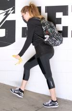 KHLOE KARDASHIAN Arrives at a Gym in Los Angeles 2409
