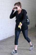 KHLOE KARDASHIAN Arrives at a Gym in Los Angeles 2409