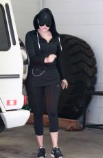 KHLOE KARDASHIAN Arrives at a Gym in Los Angeles