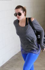 KHLOE KARDASHIAN Heading to a Gym in Los Angeles