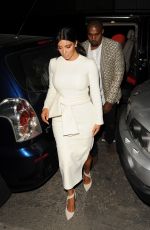 KIM KARDASHIAN Arrivies at Victoria Miro Art Gallery in East London