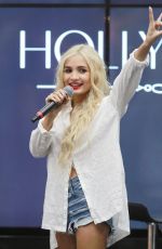 PIA MIA PEREZ Performs at Shoe Palace in Hollywood