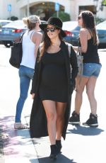 Pregnant KOURTNEY KARDASHIAN at Marmalade Cafe in Calabasas