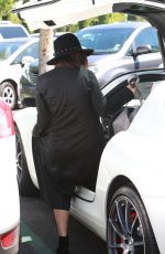 Pregnant KOURTNEY KARDASHIAN at Marmalade Cafe in Calabasas
