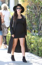 Pregnant KOURTNEY KARDASHIAN at Marmalade Cafe in Calabasas