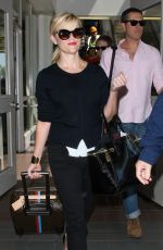 REESE WITHERSPOON Arrives at Los Angeles International Airport 0909