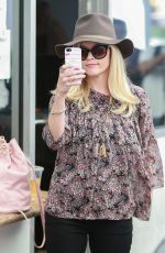 REESE WITHERSPOON Arrives at Rossano Ferretti Hairspa in Beverly Hills