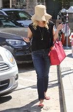 REESE WITHERSPOON Out and About in Beverly Hills 0209