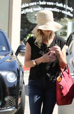 REESE WITHERSPOON Out and About in Beverly Hills 0209