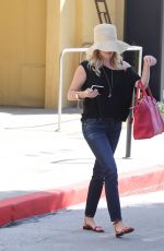 REESE WITHERSPOON Out and About in Beverly Hills 0209