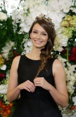 RICKI LEE COULTER at 2014 Sydney Spring Carnival at Royal Randwick Racecourse