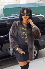 RIHANNA Arrives at a Recording Studio in Chelsea