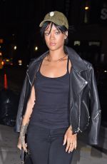 RIHANNA Heading to a Recording Studio in New York