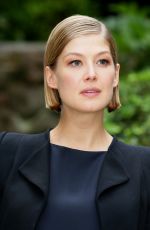 ROSAMUND PIKE at Gone Girl Photocall in Rome