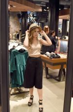 SAMMI HANRATTY Shopping at Aritzia Fifth Avenue in New York