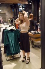 SAMMI HANRATTY Shopping at Aritzia Fifth Avenue in New York