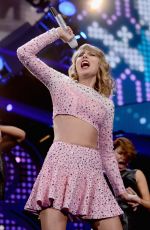 TAYLOR SWIFT at 2014 Iheart Music Festival in Las Vegas