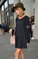 TAYLOR SWIFT Out and About in London