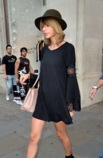 TAYLOR SWIFT Out and About in London