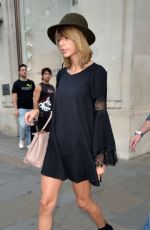 TAYLOR SWIFT Out and About in London