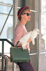TAYLOR SWIFT Out and About in New York 2309