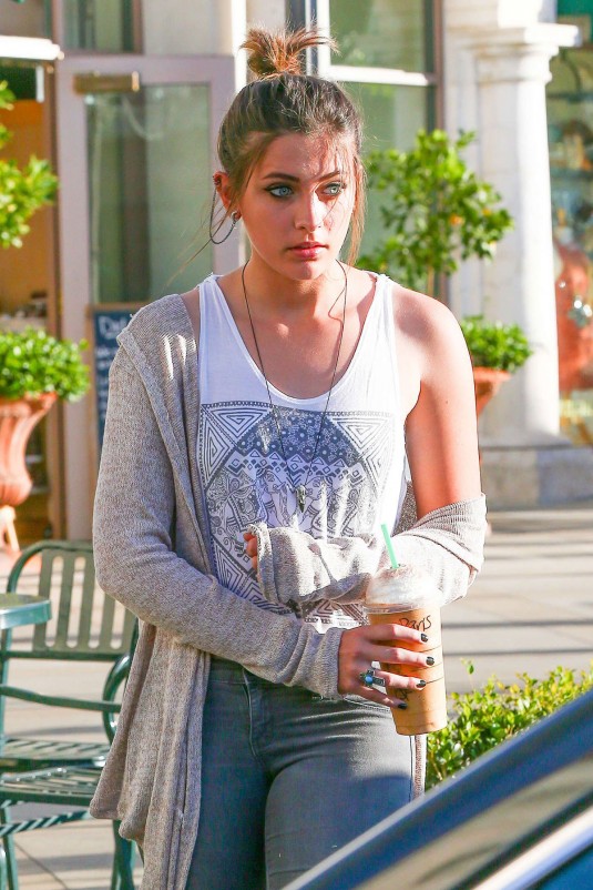 PARIS JACKSON Out in Calabasas