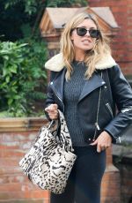 ABIGAIL ABBEY CLANCY Out and About in London 2110