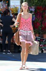 ALESSANDRA AMBROISIO Shopping at Whole Foods in Brentwood 0510
