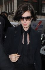 ANNE HARHAWAY Arrives at Her Hotel in London 2910