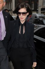 ANNE HARHAWAY Arrives at Her Hotel in London 2910