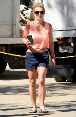 BRITNEY SPEARS Leaves a Office Building in Thousand Oaks