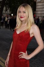 DAKOTA FANNING at Eggie Gray Premiere in London