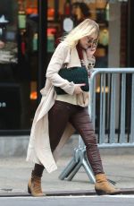 DAKOTA FANNING Out and About in New York 0210