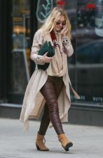 DAKOTA FANNING Out and About in New York 0210