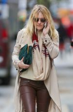 DAKOTA FANNING Out and About in New York 0210