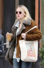 DAKOTA FANNING Out and About in New York 2010