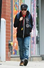 ELLE PAGE Out and About in New York 0110