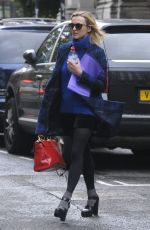 FEARNE COTTON Out and About in London 0810