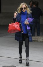 FEARNE COTTON Out and About in London 0810