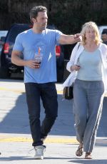 JENNIFER GARNER and Ben Affleck Arrives at Brentwood Country Mart