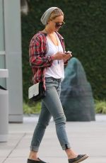 JENNIFER LAWRENCE in Jeans Out in Los Angeles 2210