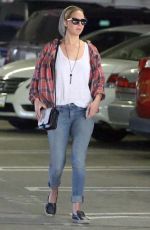 JENNIFER LAWRENCE in Jeans Out in Los Angeles 2210