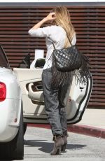 JENNIFER LOPEZ Arrives at a Studio in Los Angeles 2110