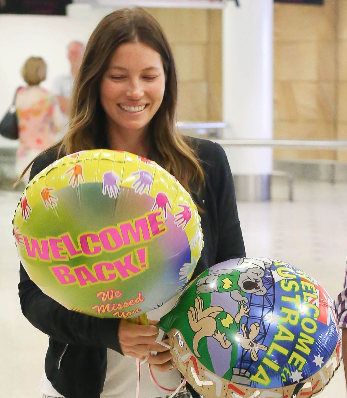 JESSICA BIEL at Airport in Sydney JESSICA BIEL at Airport in Sydney