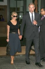 JESSICA SIMPSON Leaves Her Hotel in New York