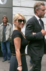 JESSICA SIMPSON Leaves Her Hotel in New York